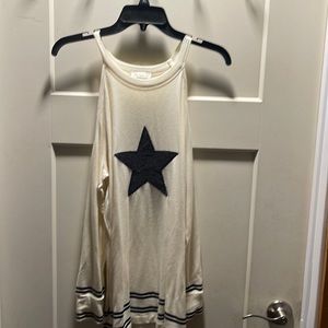 Venus cold shoulder top